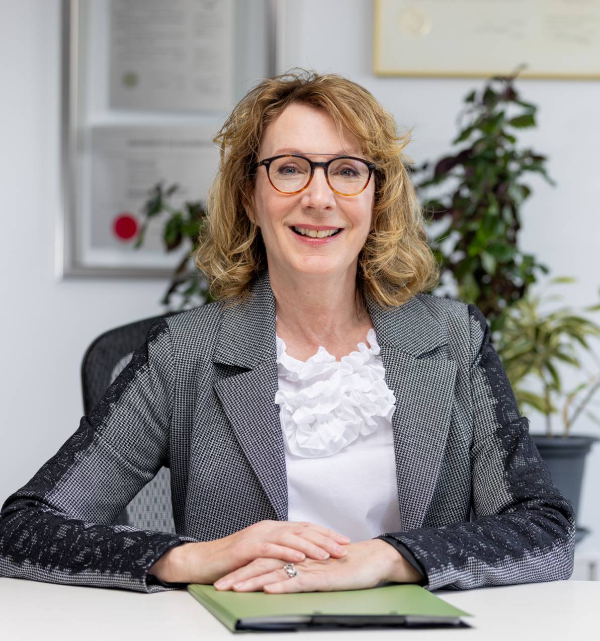 Portrait de Michèle Laflamme, notaire en droit immobilier